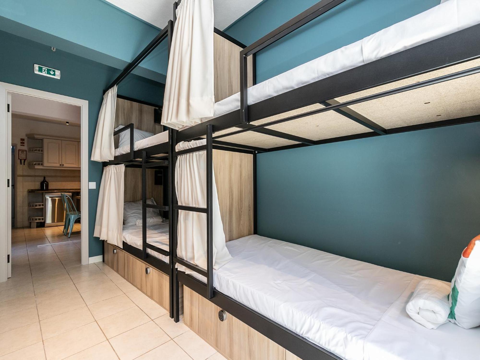 Walk In Hostel Faro Airport Extérieur photo